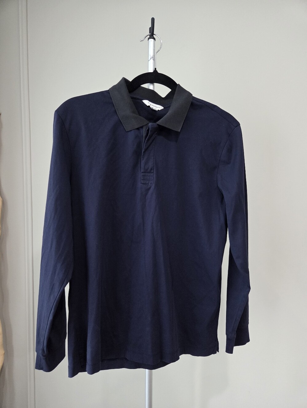 Club Monaco Long-Sleeve Polo in Navy with Black Collar Sz.S/P